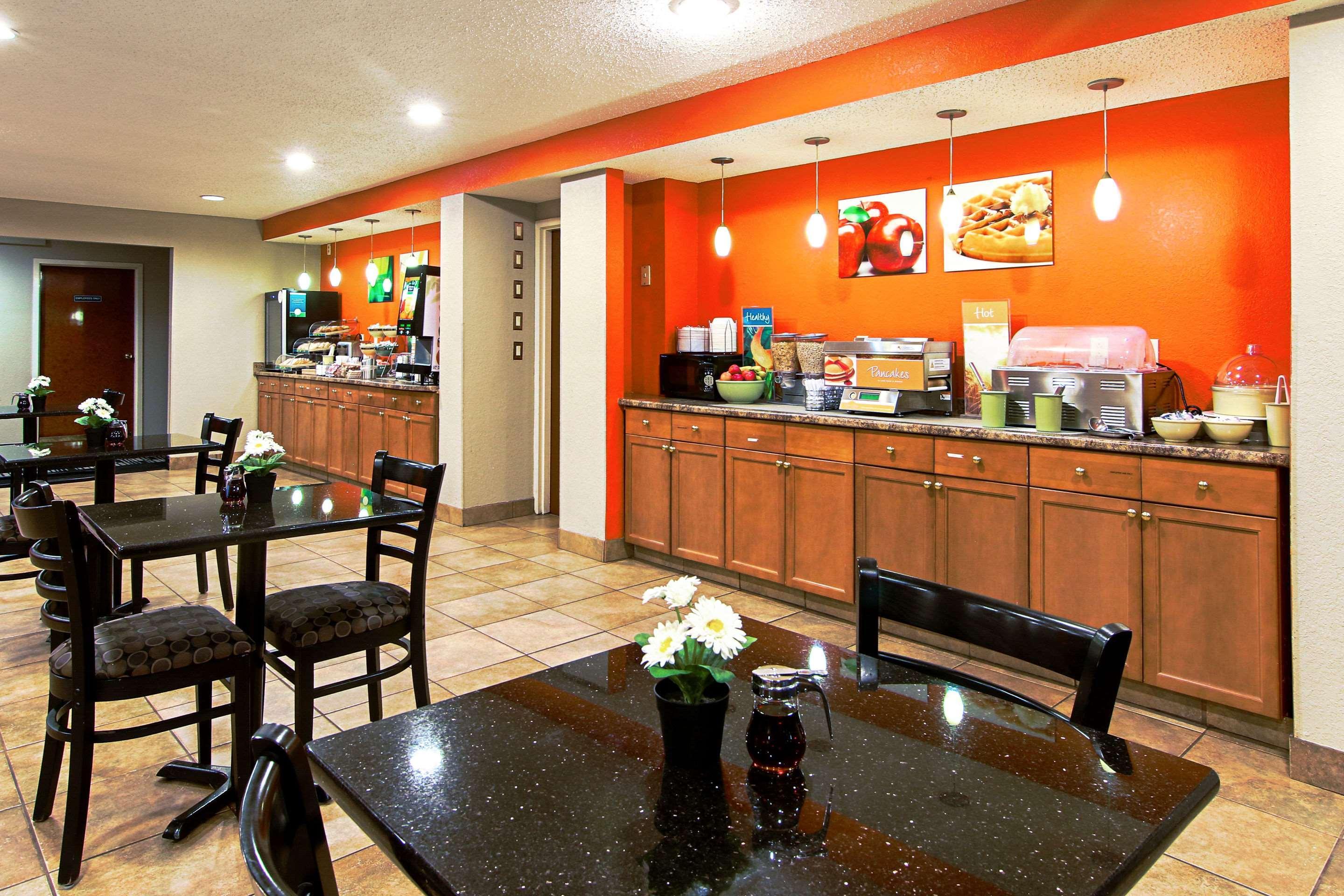 Quality Inn Plainfield I-395 Buitenkant foto