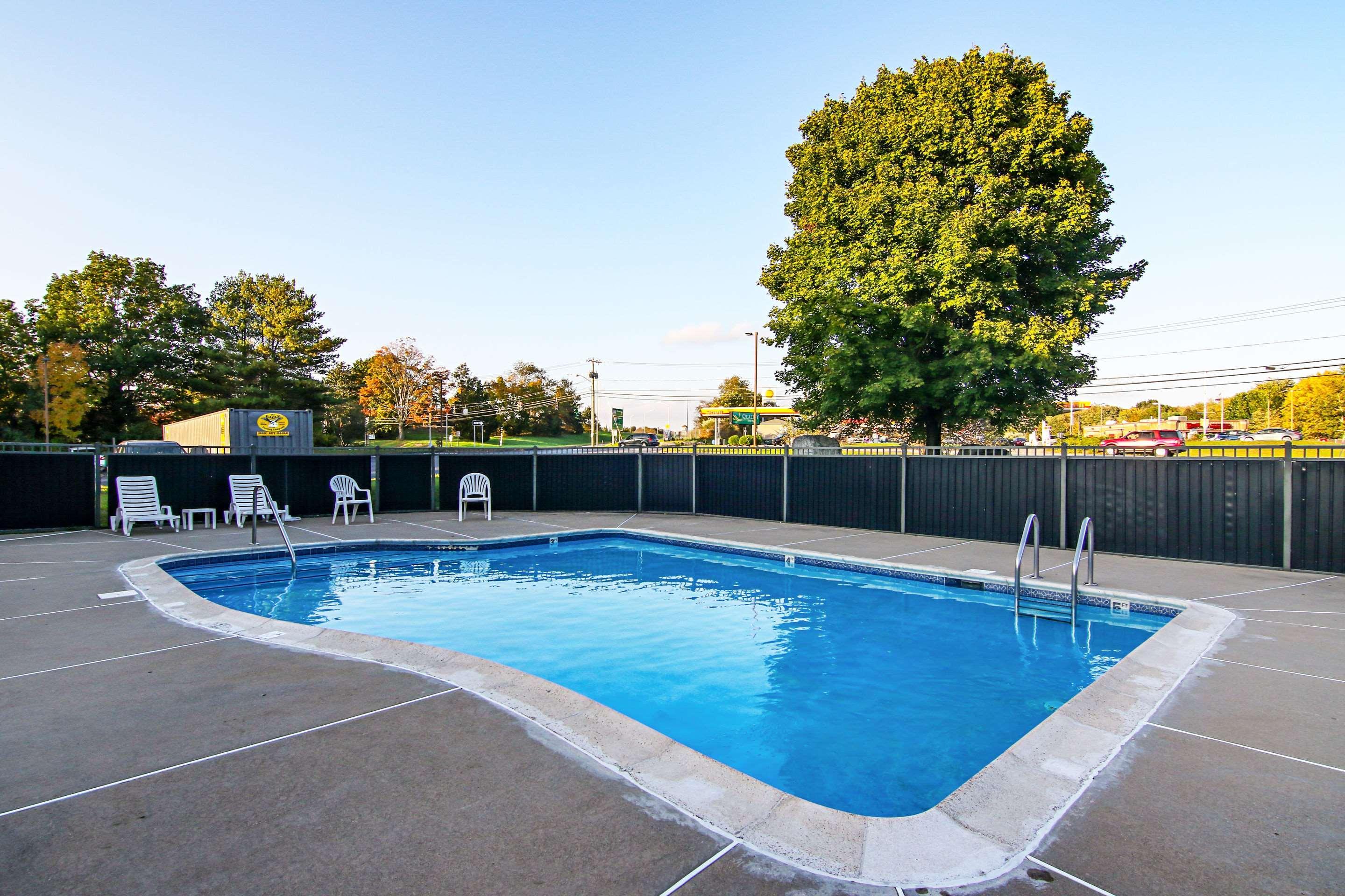Quality Inn Plainfield I-395 Buitenkant foto