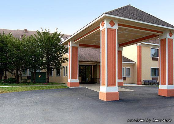 Quality Inn Plainfield I-395 Buitenkant foto