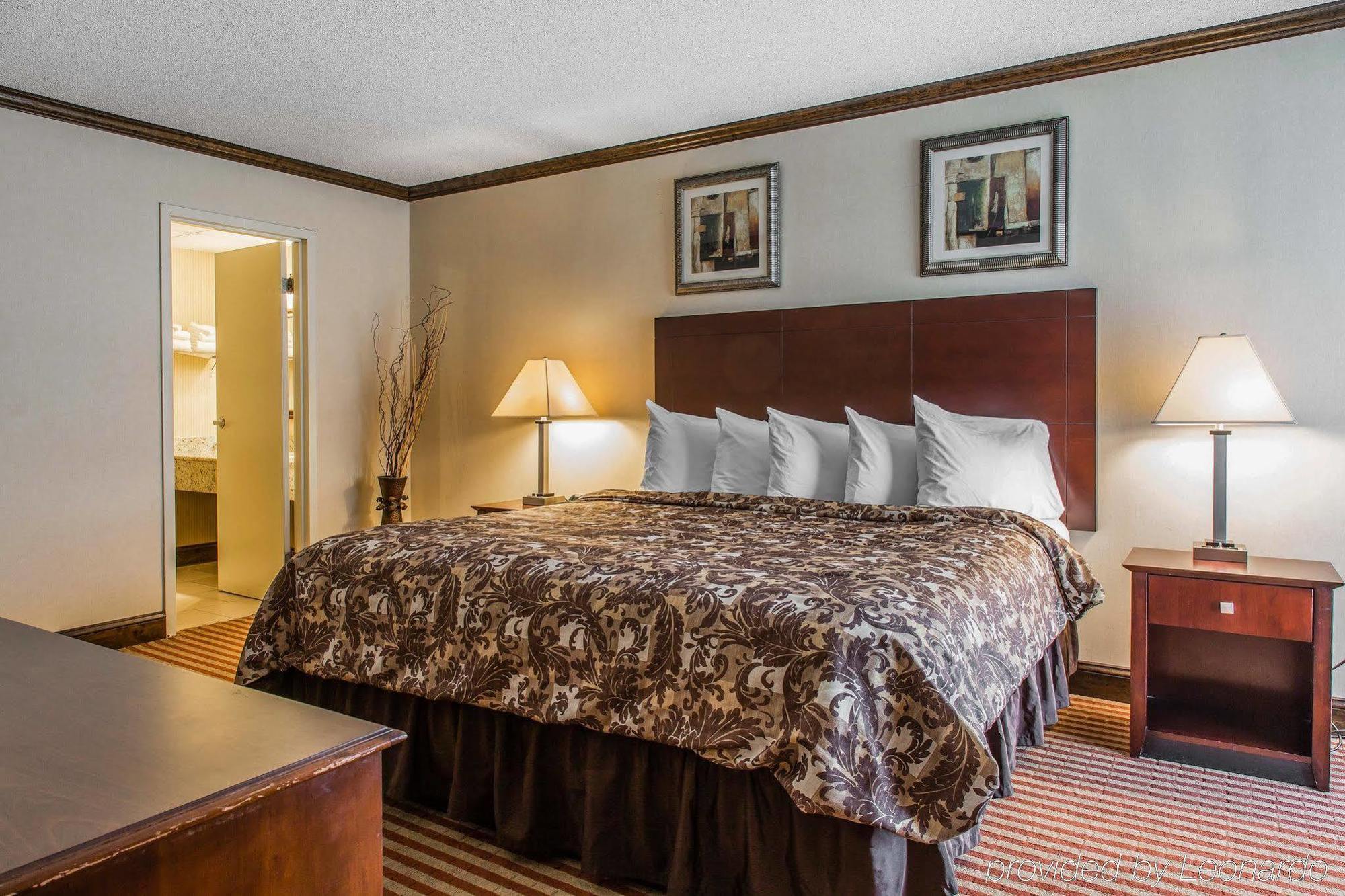Quality Inn Plainfield I-395 Buitenkant foto