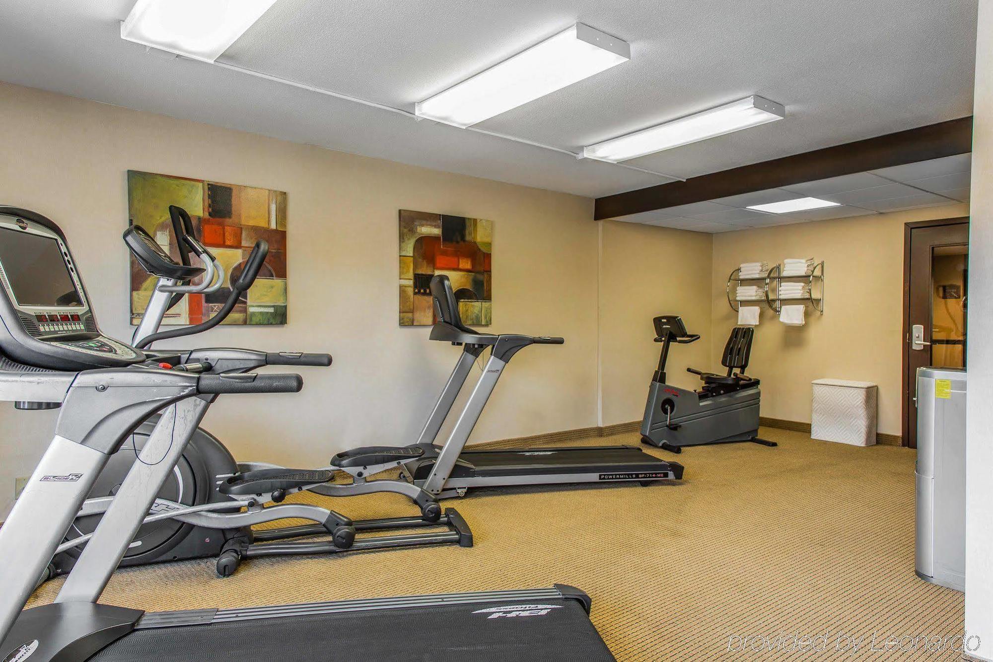 Quality Inn Plainfield I-395 Buitenkant foto