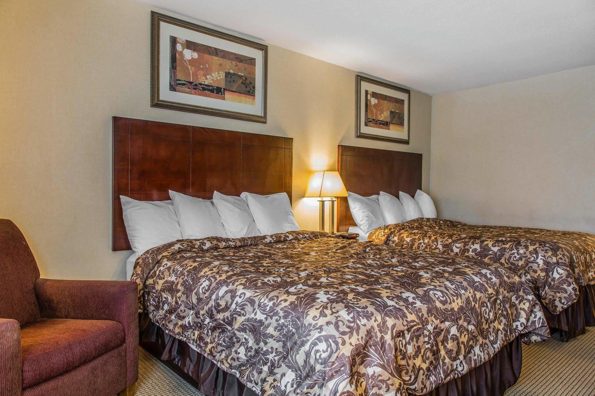 Quality Inn Plainfield I-395 Buitenkant foto
