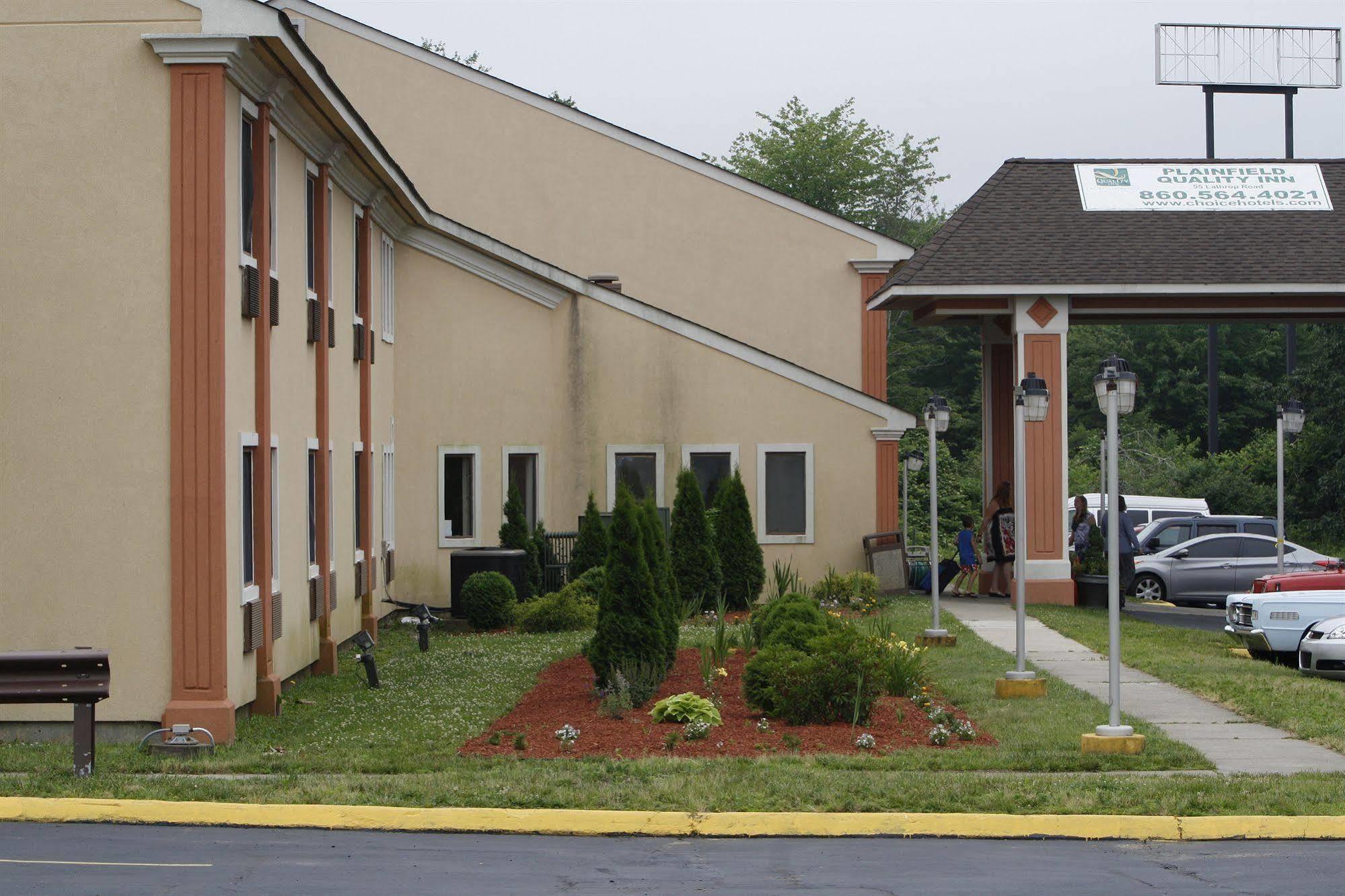Quality Inn Plainfield I-395 Buitenkant foto